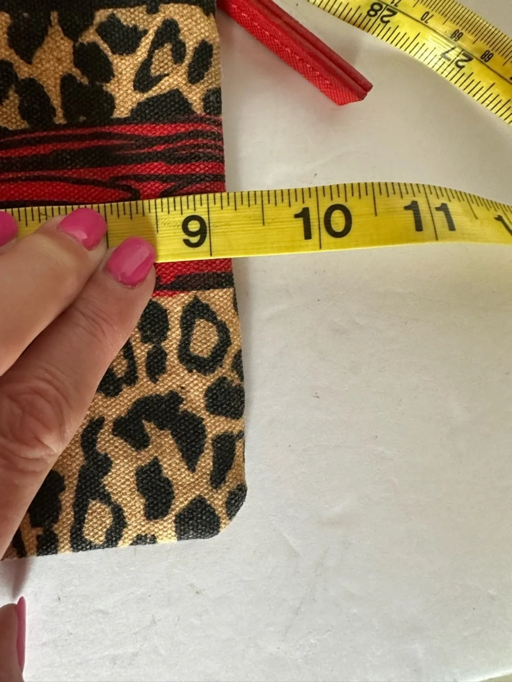 Brighton Cosmetic Pouch Red Heart Leopard Print 2020 Heart Liner Zipper Closure‎